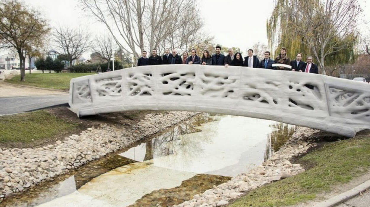 L'Espagne a inauguré le premier pont en impression 3D béton.